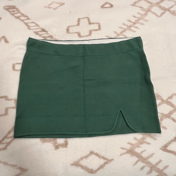 Green Mini Skirt - Picture 6 of 6